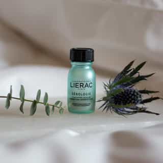 SÉBOLOGIE Imperfections Correction Localized Concentrate